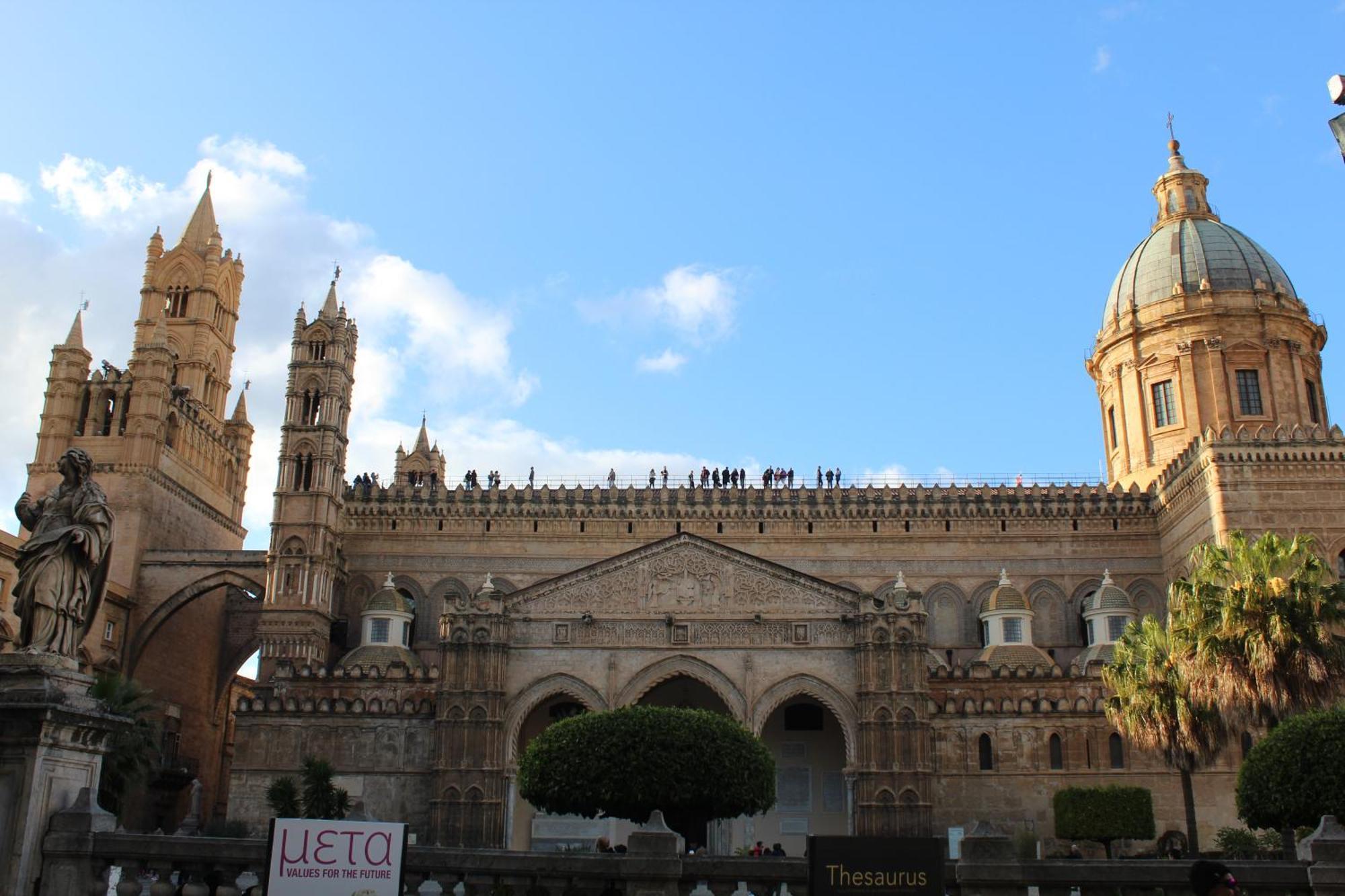 La Siciliana-di Fronte La Cattedrale Holiday home *